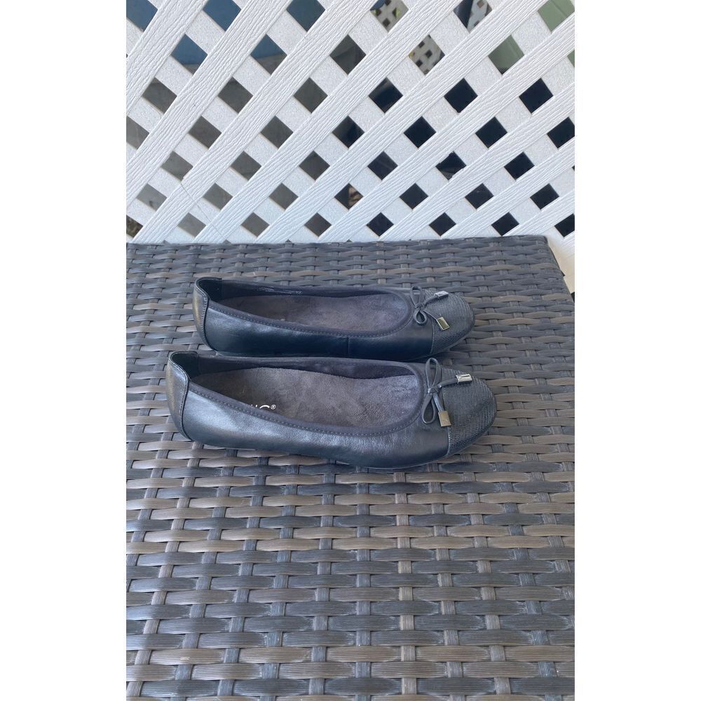 Vionic flats size 7.5 - Picture 4 of 5